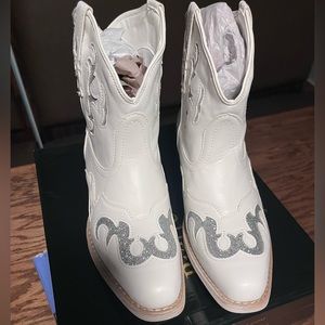 Pierre Dumas White Cowgirl Boots